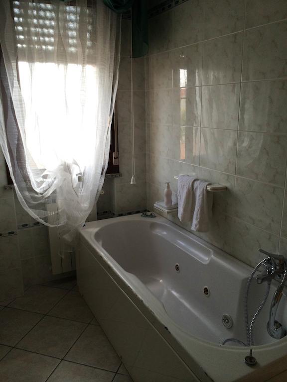 B&B Mirella Città Sant'Angelo Værelse billede