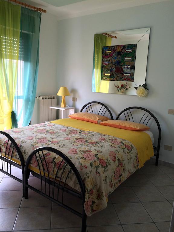B&B Mirella Città Sant'Angelo Værelse billede