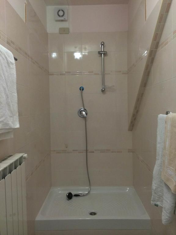 B&B Mirella Città Sant'Angelo Værelse billede