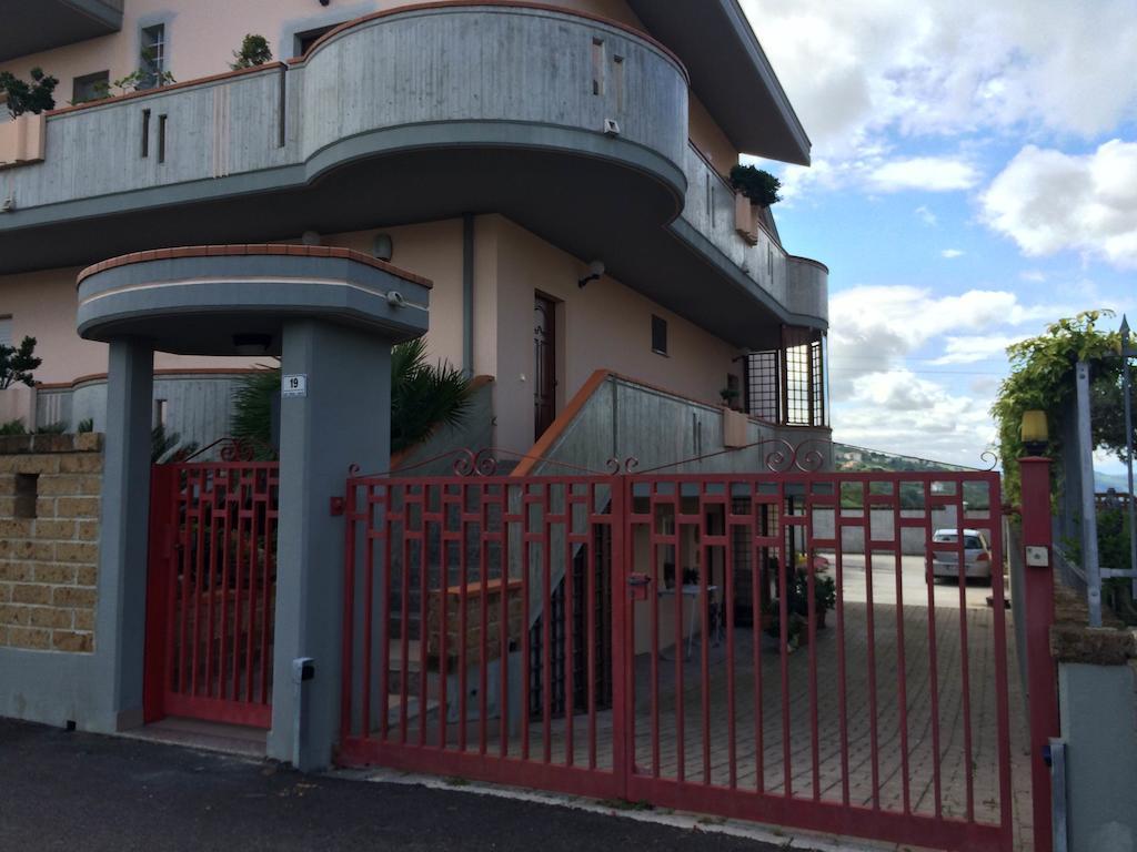 B&B Mirella Città Sant'Angelo Eksteriør billede