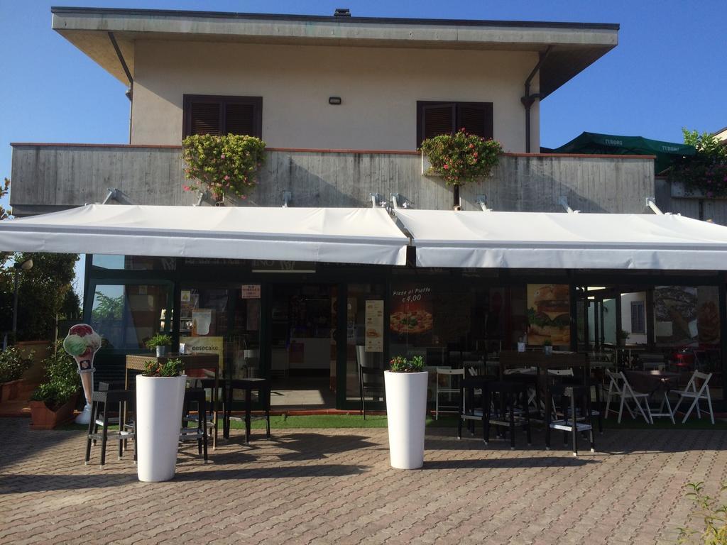 B&B Mirella Città Sant'Angelo Eksteriør billede
