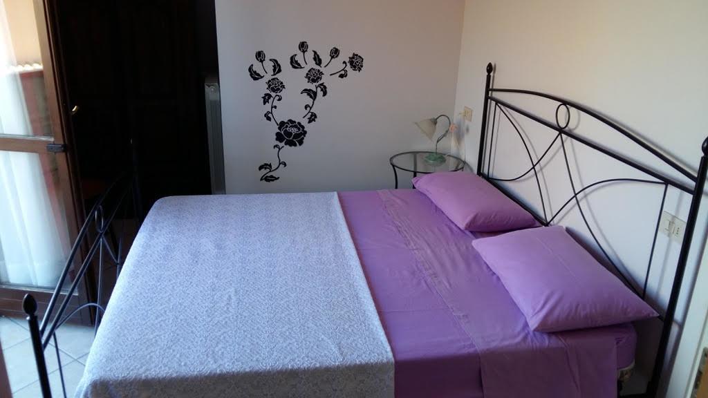 B&B Mirella Città Sant'Angelo Eksteriør billede