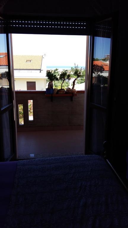 B&B Mirella Città Sant'Angelo Eksteriør billede