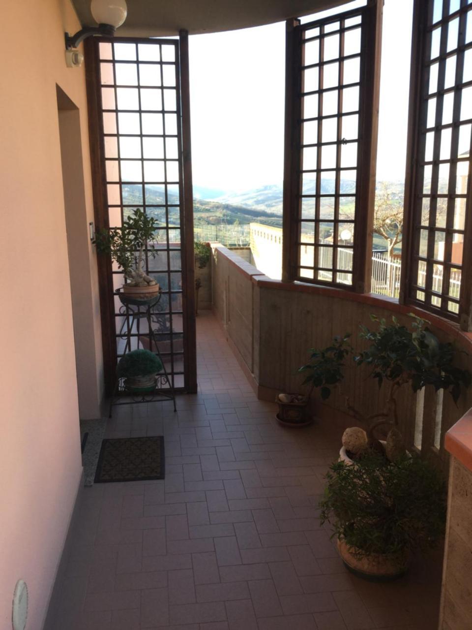 B&B Mirella Città Sant'Angelo Eksteriør billede